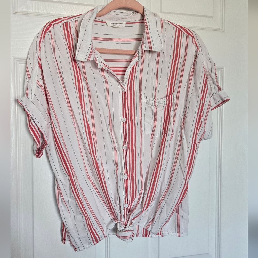Women blouse. L